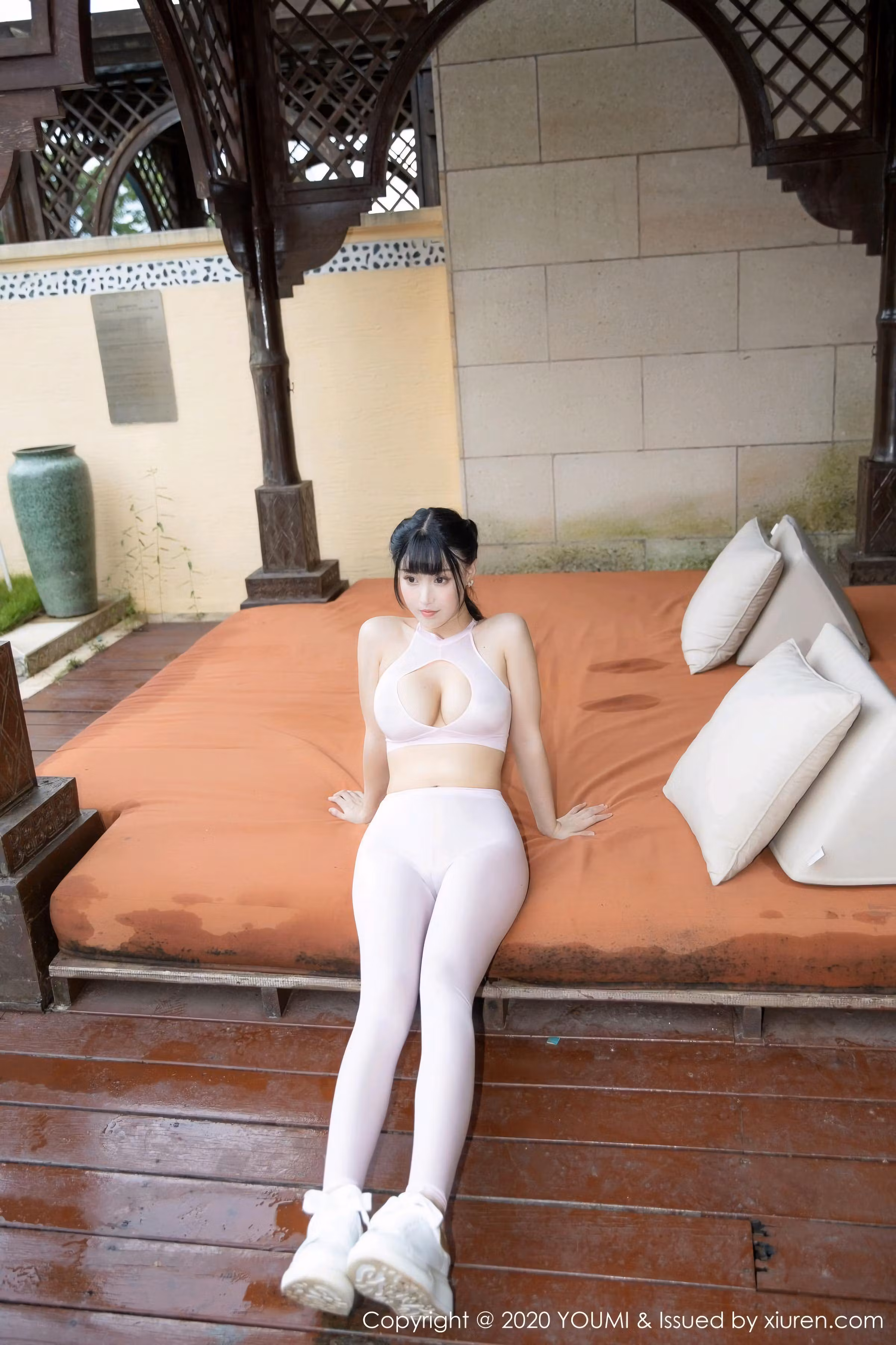 童颜巨乳局部